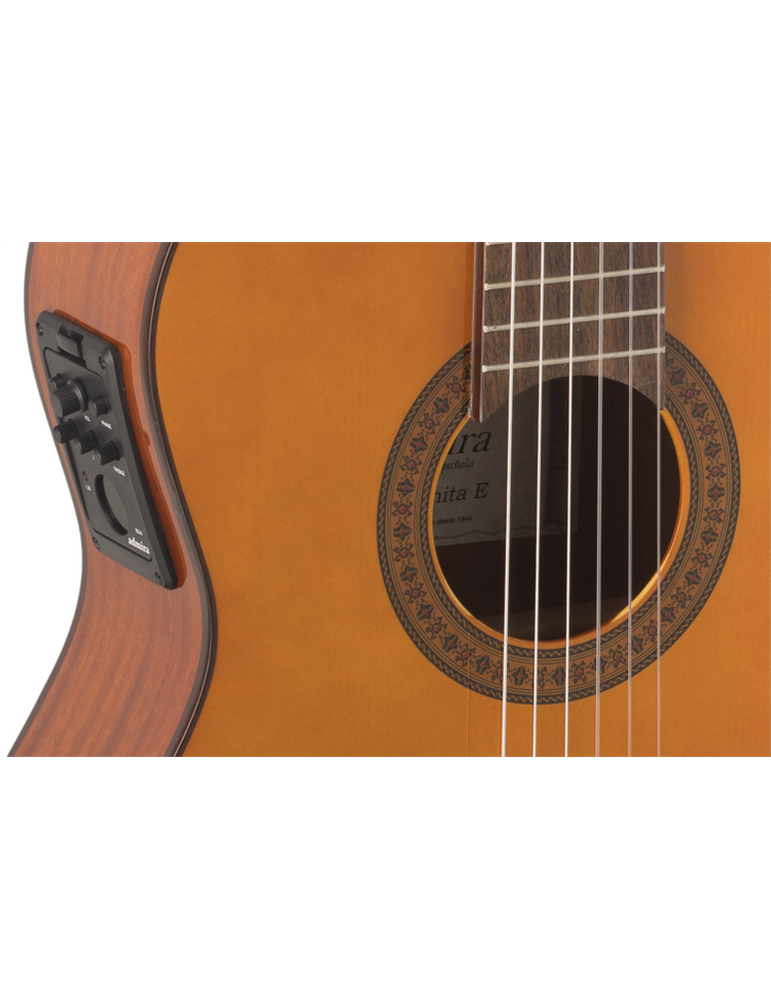 GUITARRA CLÁSICA ADMIRA JUANITA ELECTRIFICADA EQ6 SERIE ESTUDIO