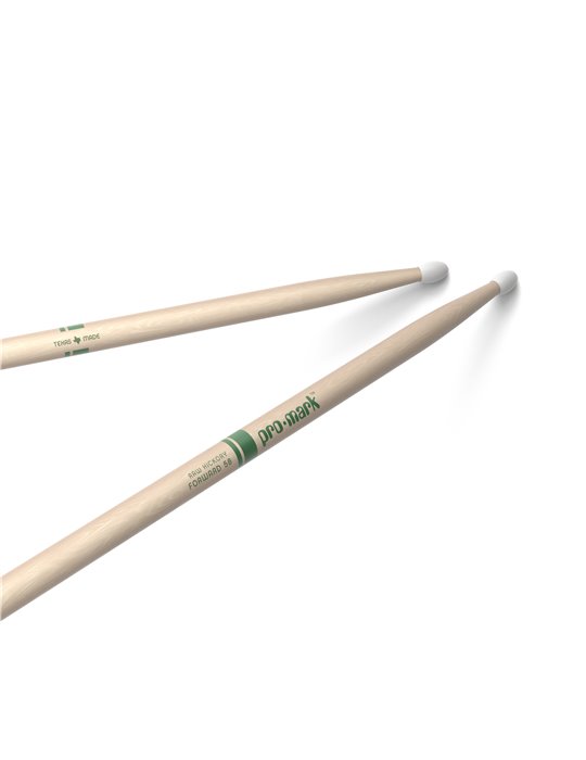 Baquetas ProMark Classic Forward 5B Raw, Nogal americano con punta ovalada de nailon
