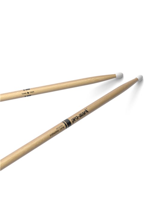 Baquetas ProMark Classic Forward 747B, Nogal americano con punta ovalada de nailon