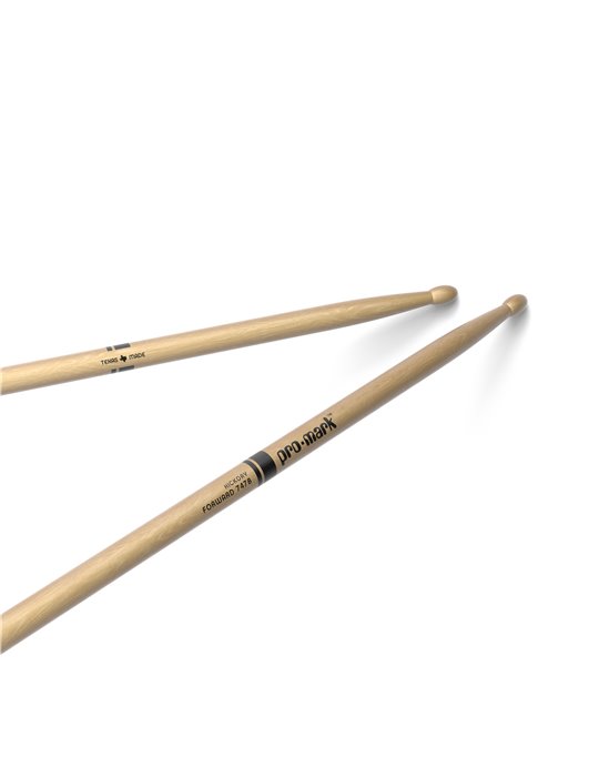 Baquetas ProMark Classic Forward 747B, Nogal americano con punta ovalada de madera