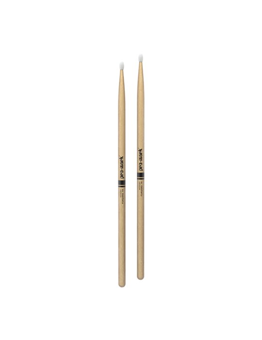 Baquetas ProMark Classic Forward 7A, Nogal americano con punta ovalada de nailon
