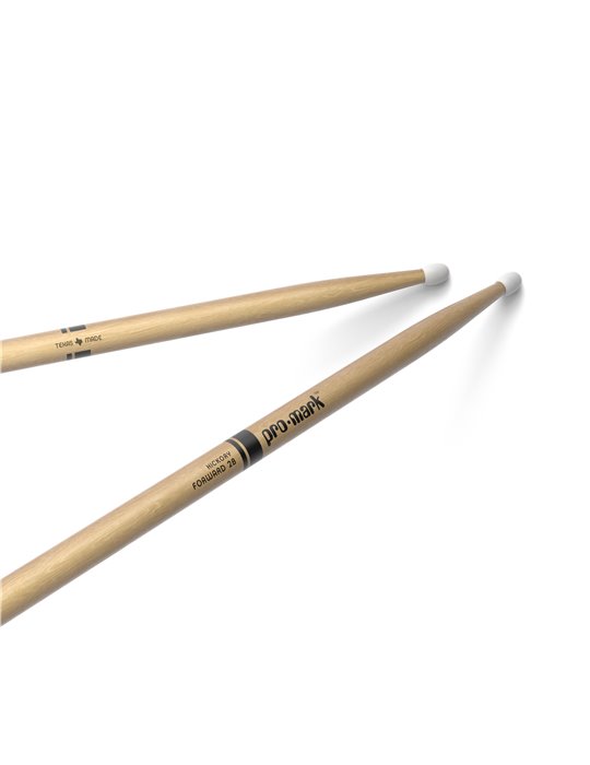 Baquetas ProMark Classic Forward 2B, Nogal americano con punta ovalada de nailon