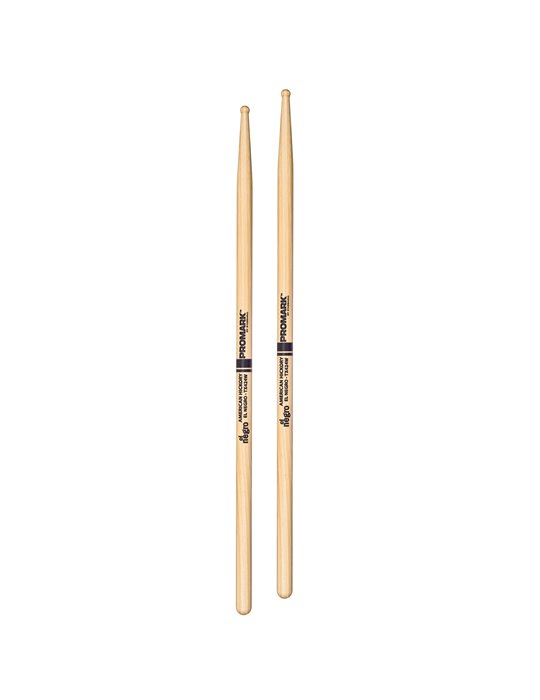 Baqueta de nogal americano con punta de madera 424 de ProMark, diseñada por Horacio 'El Negro' Hernandez.