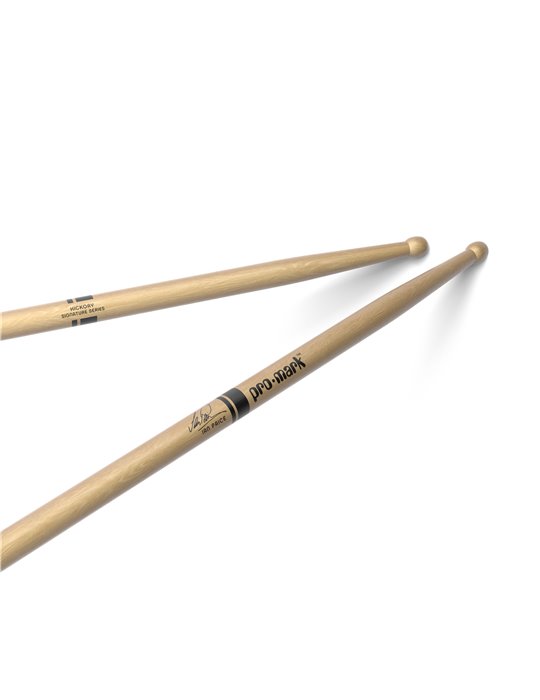 Baqueta de nogal americano con punta de madera 808L de ProMark, diseñada por Ian Paice.
