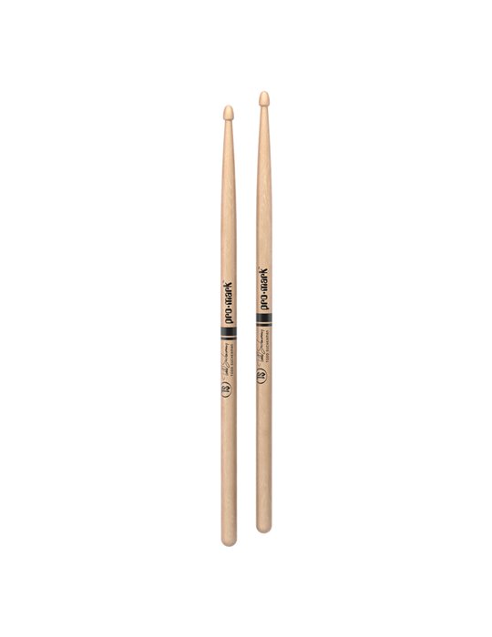 Baqueta de arce con punta de madera SD330 de ProMark, diseñada por Todd Sucherman.