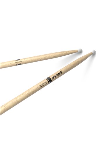 Baquetas ProMark Classic Attack 2B, Roble Shira Kashi con punta ovalada de nailon