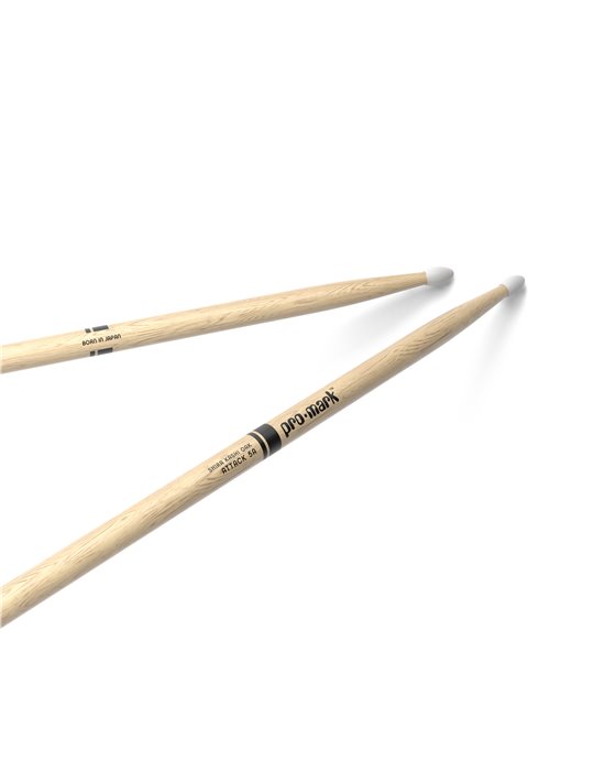 Baquetas ProMark Classic Attack 5A, Roble Shira Kashi con punta ovalada de nailon