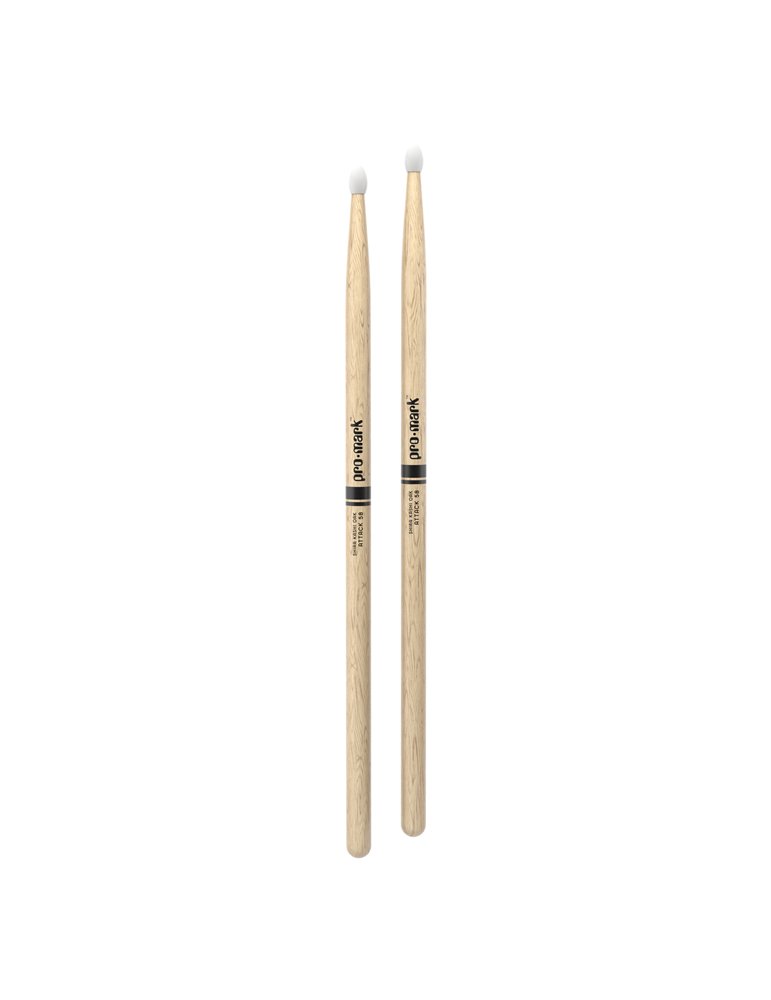 Baquetas ProMark Classic Attack 5B, Roble Shira Kashi con punta ovalada de nailon