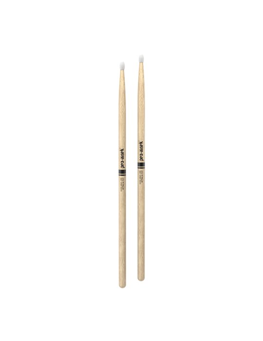 Baquetas ProMark Classic Attack 727, Roble Shira Kashi con punta ovalada de nailon
