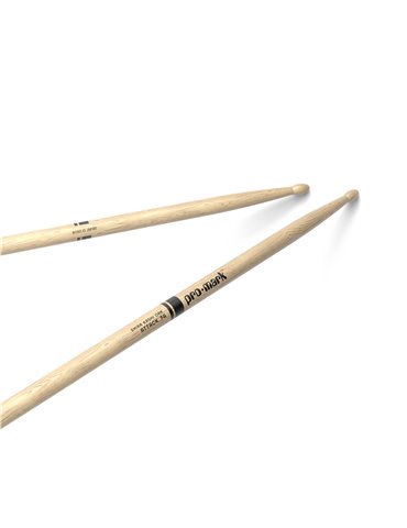 Baquetas ProMark Classic Attack 7A, Roble Shira Kashi con punta ovalada de madera