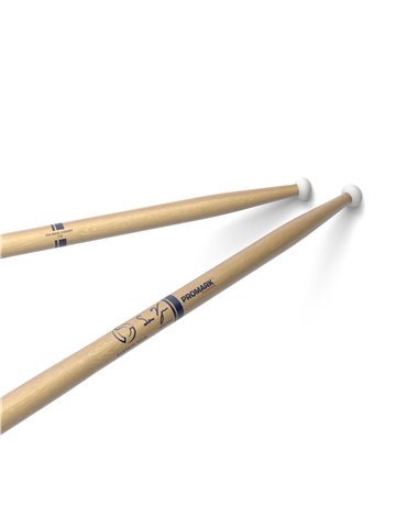 Maza tenor de nogal americano TS8 "System Blue" de ProMark, diseñada por Sean Vega.