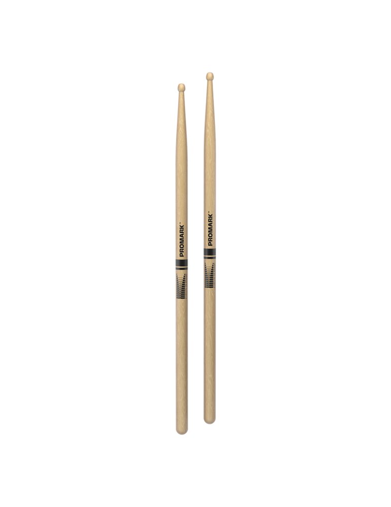 Baqueta de nogal americano con punta de madera 740 de ProMark diseñada por Dame Evelyn Glennie
