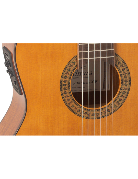 GUITARRA CLÁSICA ADMIRA JUANITA ELECTRIFICADA CON CUTAWAY FISHMAN SERIE ESTUDIO