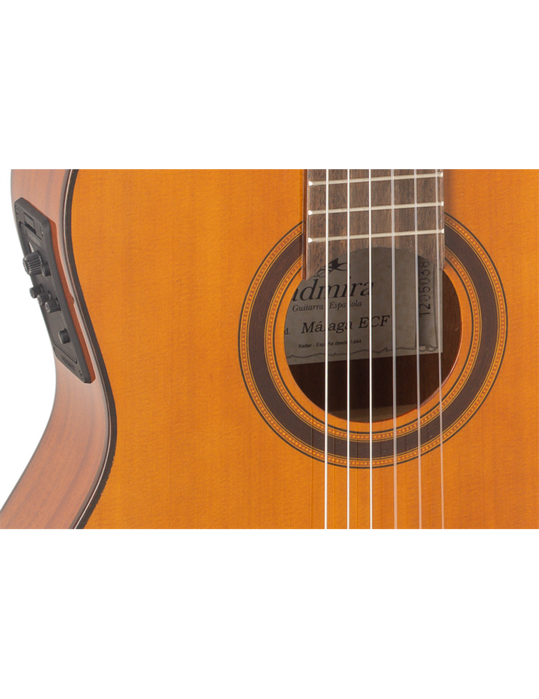 GUITARRA CLÁSICA ADMIRA MÁLAGA ELECTRIFICADA CUTAWAY FISHMAN SERIE CONSERVATORIO