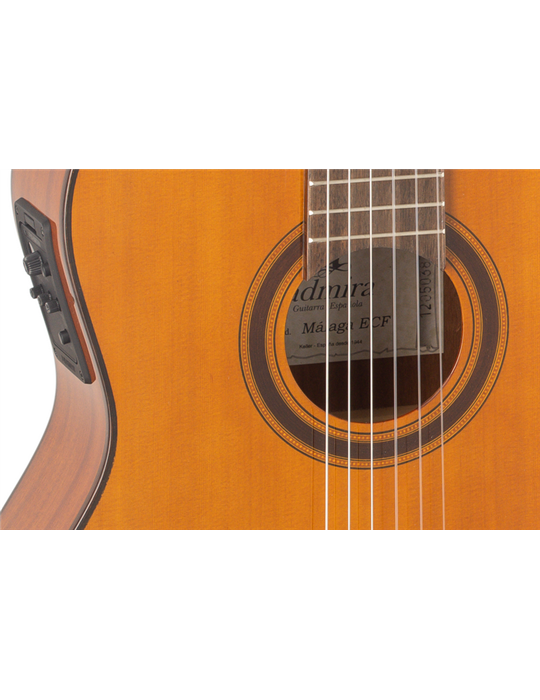 GUITARRA CLÁSICA ADMIRA MÁLAGA ELECTRIFICADA CUTAWAY FISHMAN SERIE CONSERVATORIO