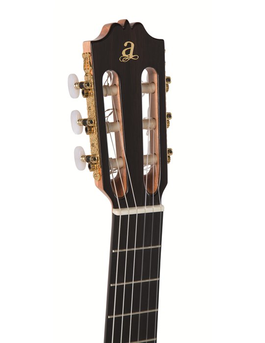 GUITARRA CLÁSICA ADMIRA A20 SERIE ARTESANÍA