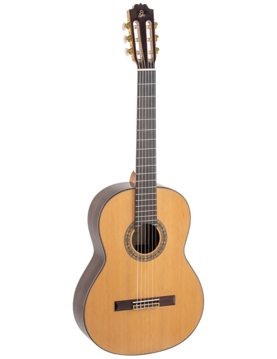GUITARRA CLÁSICA ADMIRA A20 ELECTRIFICADA CON FISHMAN SERIE ARTESANÍA