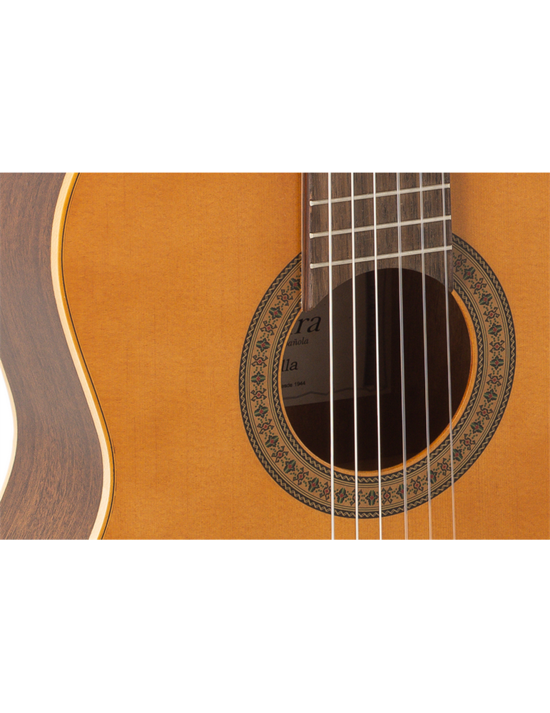 GUITARRA CLÁSICA ADMIRA SEVILLA SERIE ESTUDIO