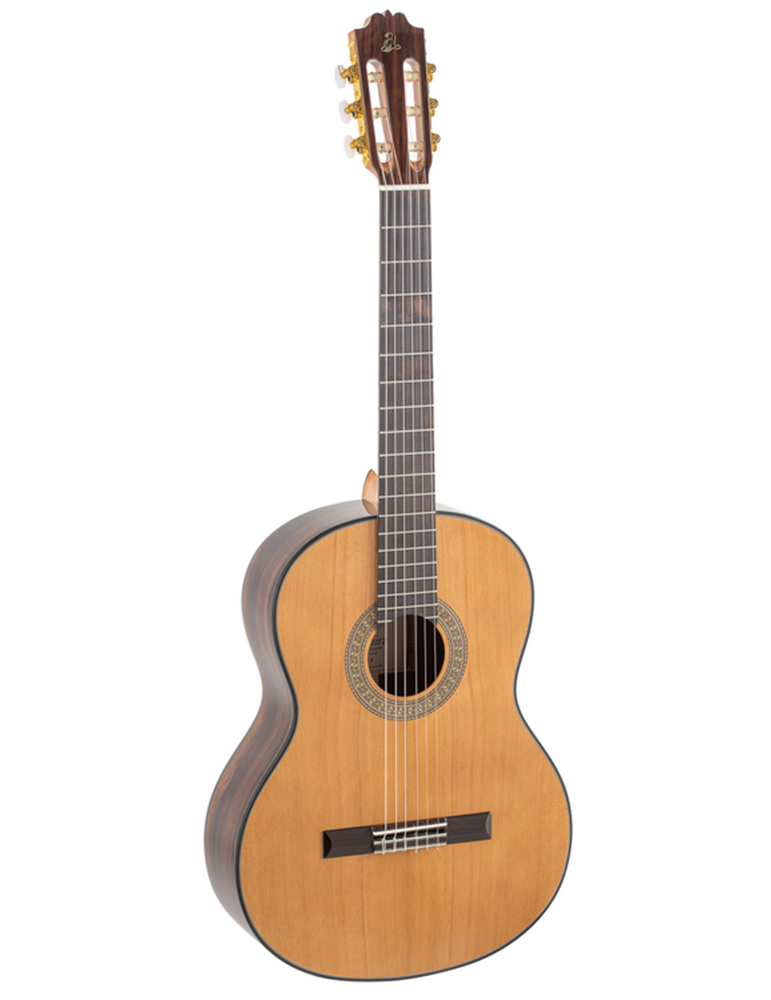 GUITARRA CLÁSICA ADMIRA A4 SERIE ARTESANÍA