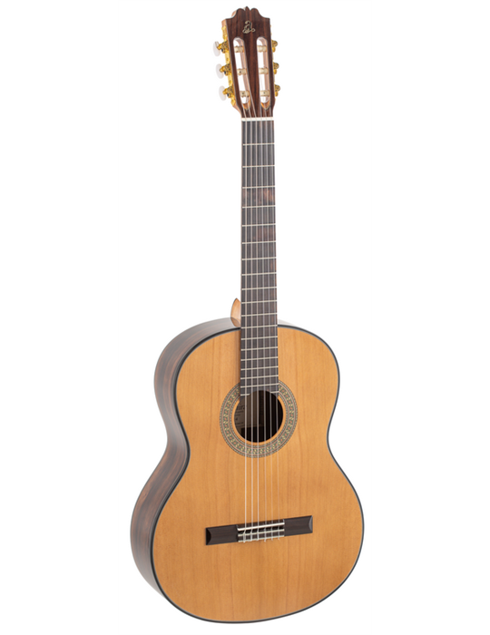 GUITARRA CLÁSICA ADMIRA A4 SERIE ARTESANÍA
