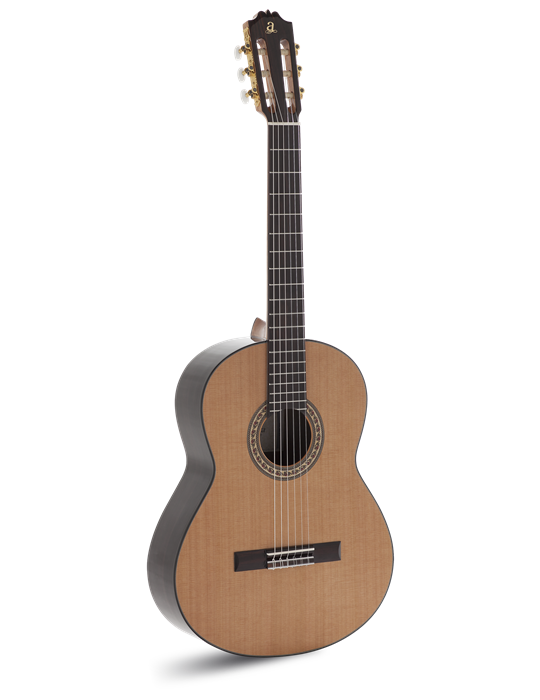 GUITARRA CLÁSICA ADMIRA A6 ELECTRIFICADA CON FISHMAN SERIE ARTESANÍA