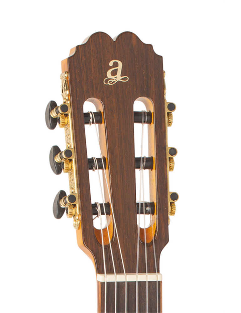 GUITARRA CLÁSICA ADMIRA TRIANA SERIE FLAMENCO ELECTRIFICADA CON FISHMAN