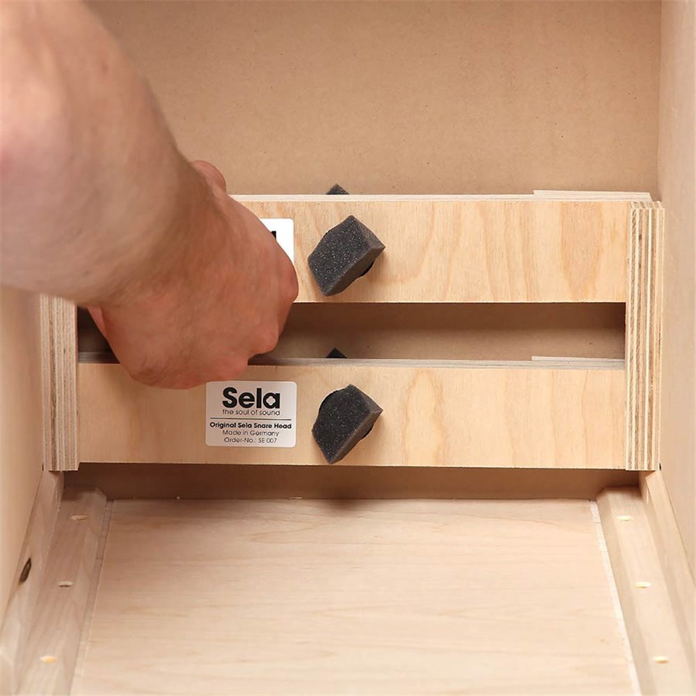 cajon CaSela, dark nut