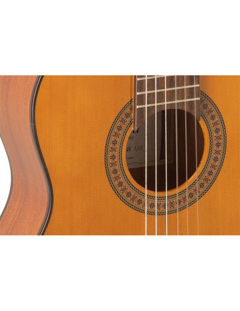 GUITARRA CLÁSICA ADMIRA JUANITA 1/2 SERIE ESTUDIO
