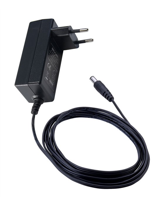 AD-19 - alimentador 12V / 2A (positivo al centro)