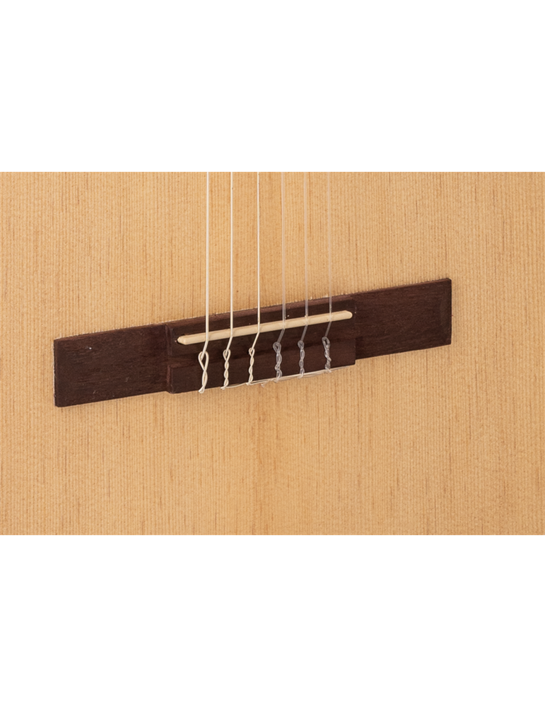 GUITARRA CLÁSICA ADMIRA LENA ELECTRIFICADA CON CUTAWAY