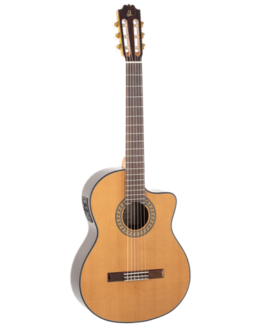 GUITARRA CLÁSICA ADMIRA A6 ELECTRIFICADA CON CUTAWAY CON FISHMAN SERIE ARTESANÍA