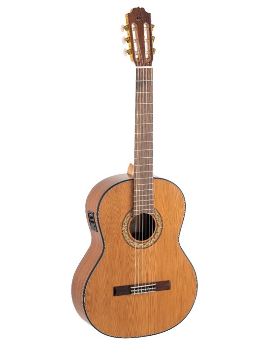 GUITARRA CLÁSICA ADMIRA A2 SATINADA ELECTRIFICADA SERIE ARTESANÍA