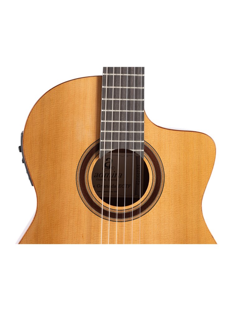 GUITARRA CLÁSICA ADMIRA GRANADA ELECTRIFICADA FISHMAN CUTAWAY ESTRECHA SERIE CONSERVATORIO