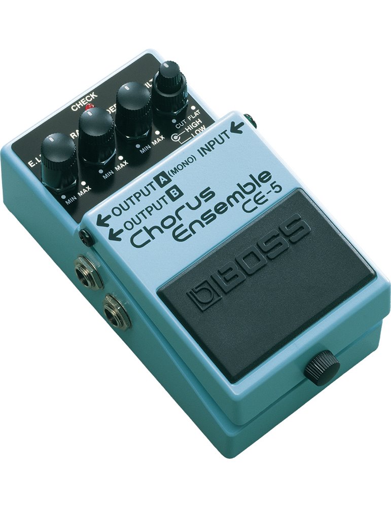 Boss CE 5 Pedal Compacto