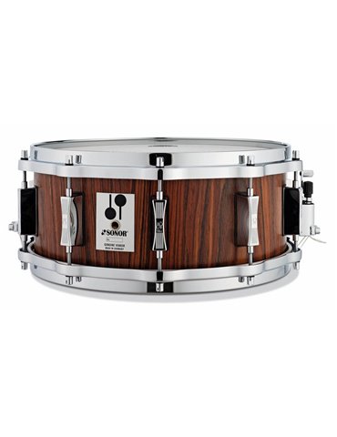 CAJA RE EDICIÓN PHONIC D 515 PA