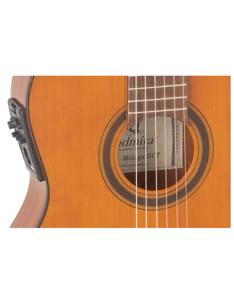 GUITARRA CLÁSICA ADMIRA MÁLAGA ELECTRIFICADA CUTAWAY CUERPO ESTRECHO FISHMAN SERIE CONSERVATORIO