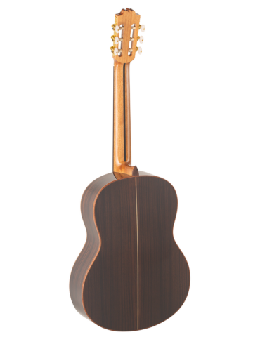 GUITARRA CLÁSICA ADMIRA A10 ELECTRIFICADA CON FISHMAN SERIE ARTESANÍA 2