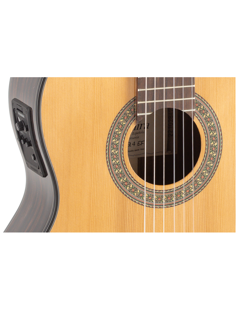GUITARRA CLÁSICA ADMIRA A4 ELECTRIFICADA CON FISHMAN SERIE ARTESANÍA