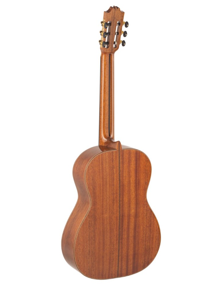 GUITARRA CLÁSICA ADMIRA A40 ELECTRIFICADA CON FISHMAN SERIE ARTESANÍA