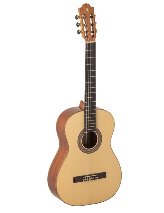 GUITARRA CLÁSICA ADMIRA A45 ELECTRIFICADA FISHMAN SERIE ARTESANÍA