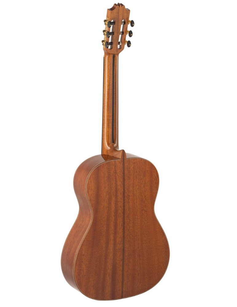 GUITARRA CLÁSICA ADMIRA A45 ELECTRIFICADA FISHMAN SERIE ARTESANÍA