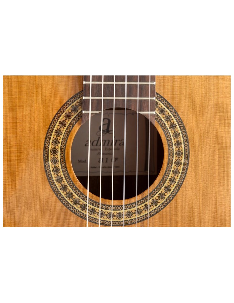 GUITARRA CLÁSICA ADMIRA A1 ELECTRIFICADA FISHMAN SERIE ARTESANÍA