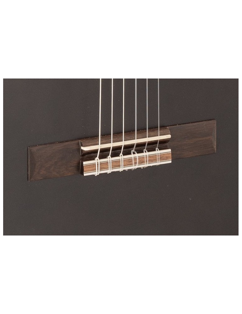 GUITARRA CLÁSICA ADMIRA LUNA SERIE ESTUDIO CUTAWAY ELECTRIFICADA EQ6