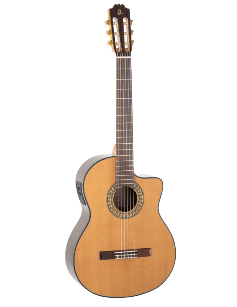 GUITARRA CLÁSICA ADMIRA A6 ELECTRIFICADA CON CUTAWAY CON FISHMAN SERIE ARTESANÍA