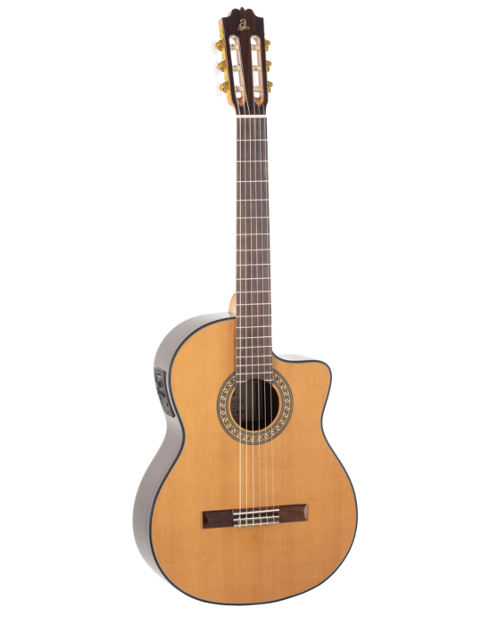 GUITARRA CLÁSICA ADMIRA A6 ELECTRIFICADA CON CUTAWAY CON FISHMAN SERIE ARTESANÍA