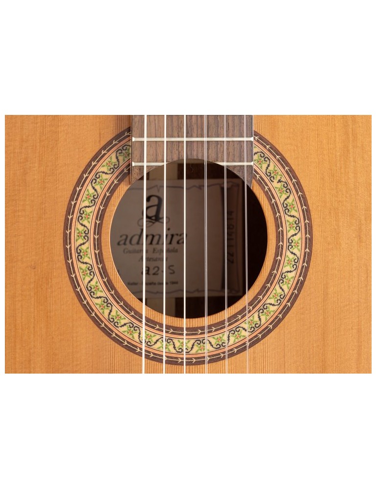 GUITARRA CLÁSICA ADMIRA A2 SATINADA ELECTRIFICADA SERIE ARTESANÍA
