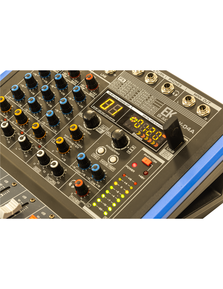 MESA DE MEZCLAS EK AUDIO AMPLIFICADA Y CON EFECTOS KW04A
