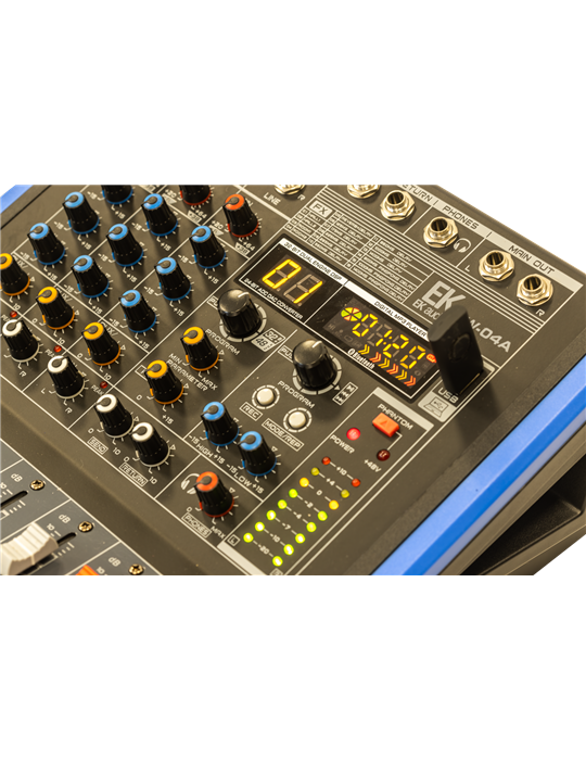 MESA DE MEZCLAS EK AUDIO AMPLIFICADA Y CON EFECTOS KW04A