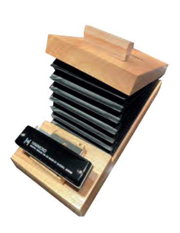 TESTEADOR DE ARMÓNICAS SUZUKI