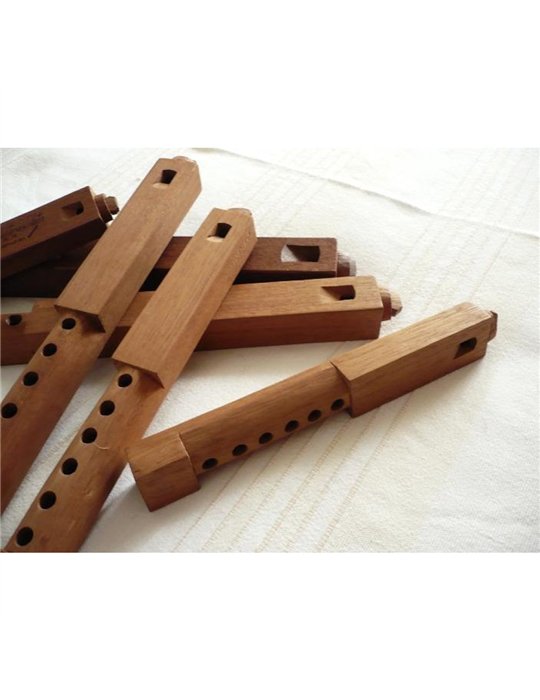 Tarka Pequeña Madera